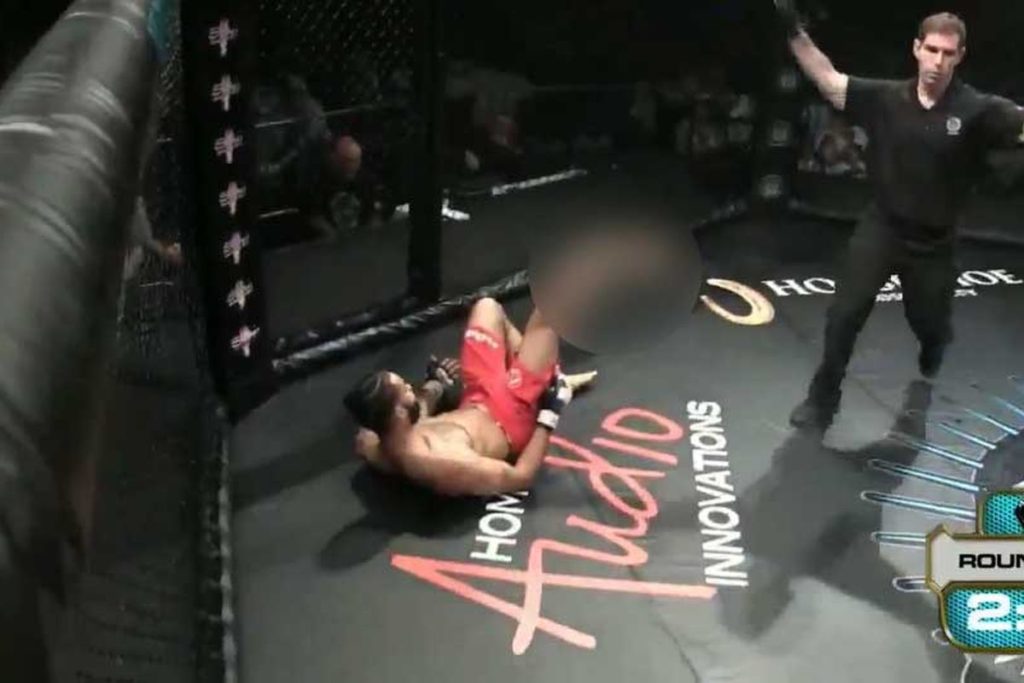 Peleador se rompe la pierna