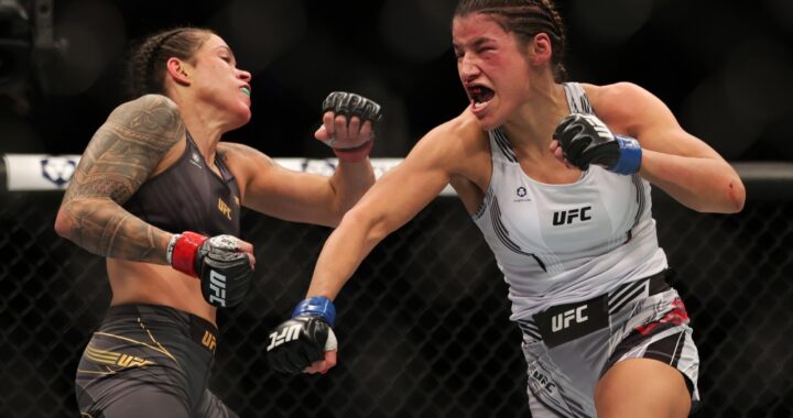 Amanda Nunes vs Juliana Pena