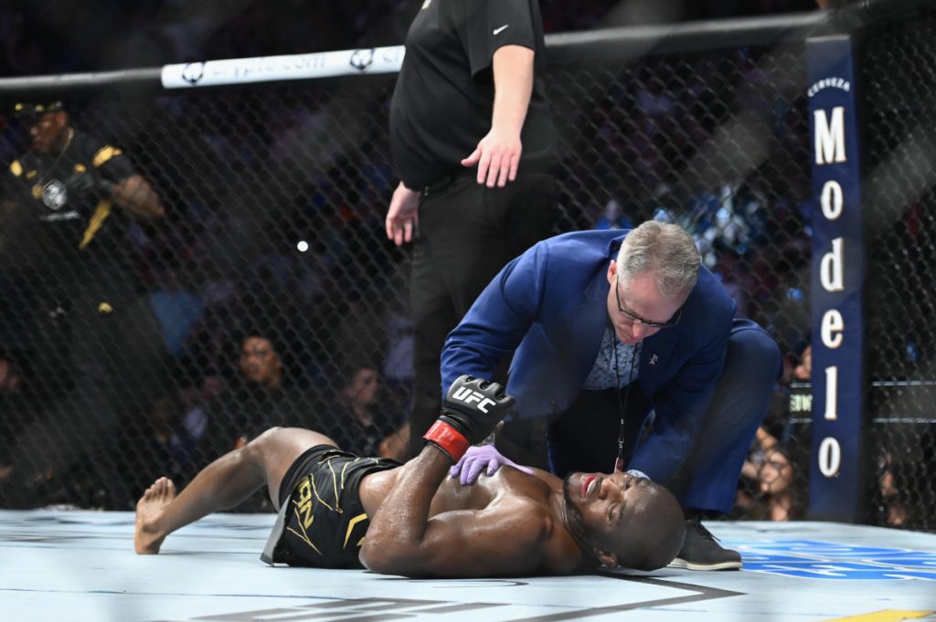 kamaru usman cae noqueado ante edwards en el ufc 278