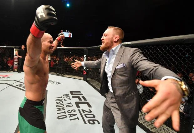 conor mcgregor es demandado por artem lobov por marka de wisky proper 12 UFC