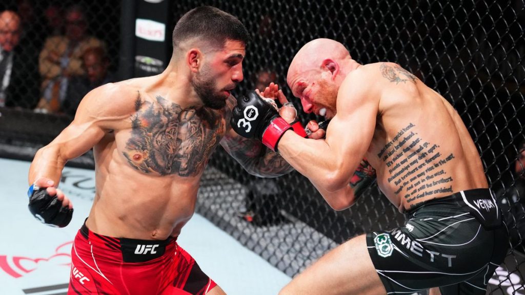 ilia topuria vs josh emmett UFC bonos salarios