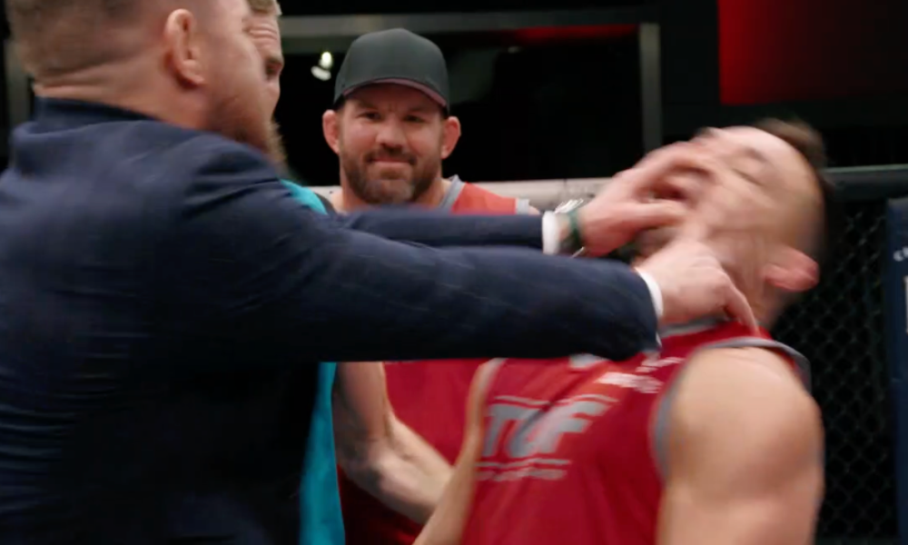 TUF-31-Episodio 6-Conor-McGregor-golpea a Michael-Chandler
