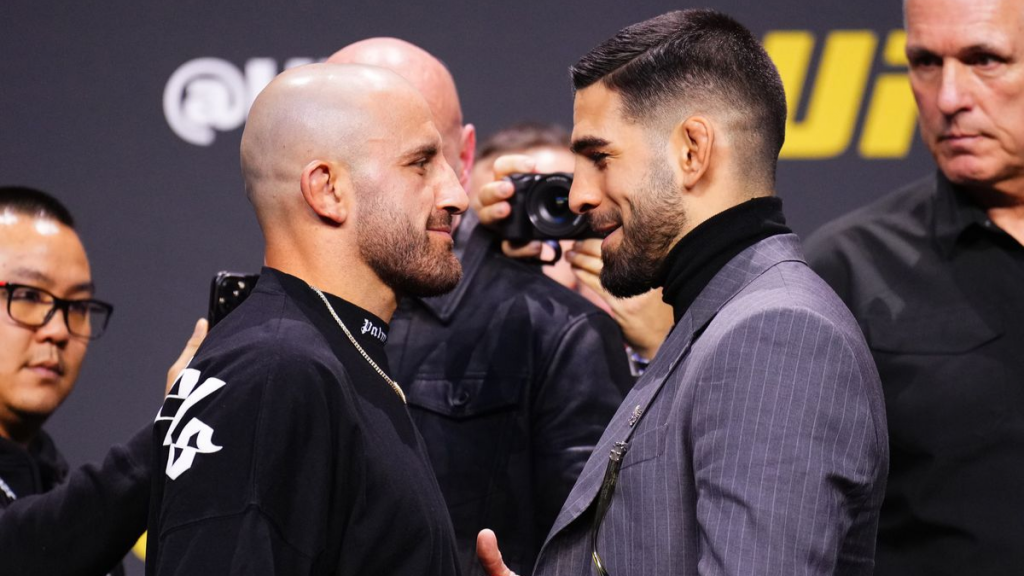 Volkanovski-and-Topuria-careo UFC 298